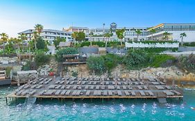 Enki Spinoza Resort Hotel